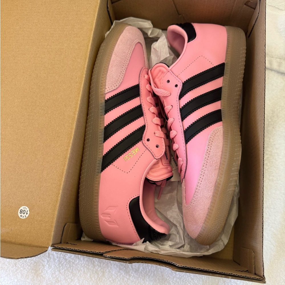 Adidas Messi Samba - men’s size 8
